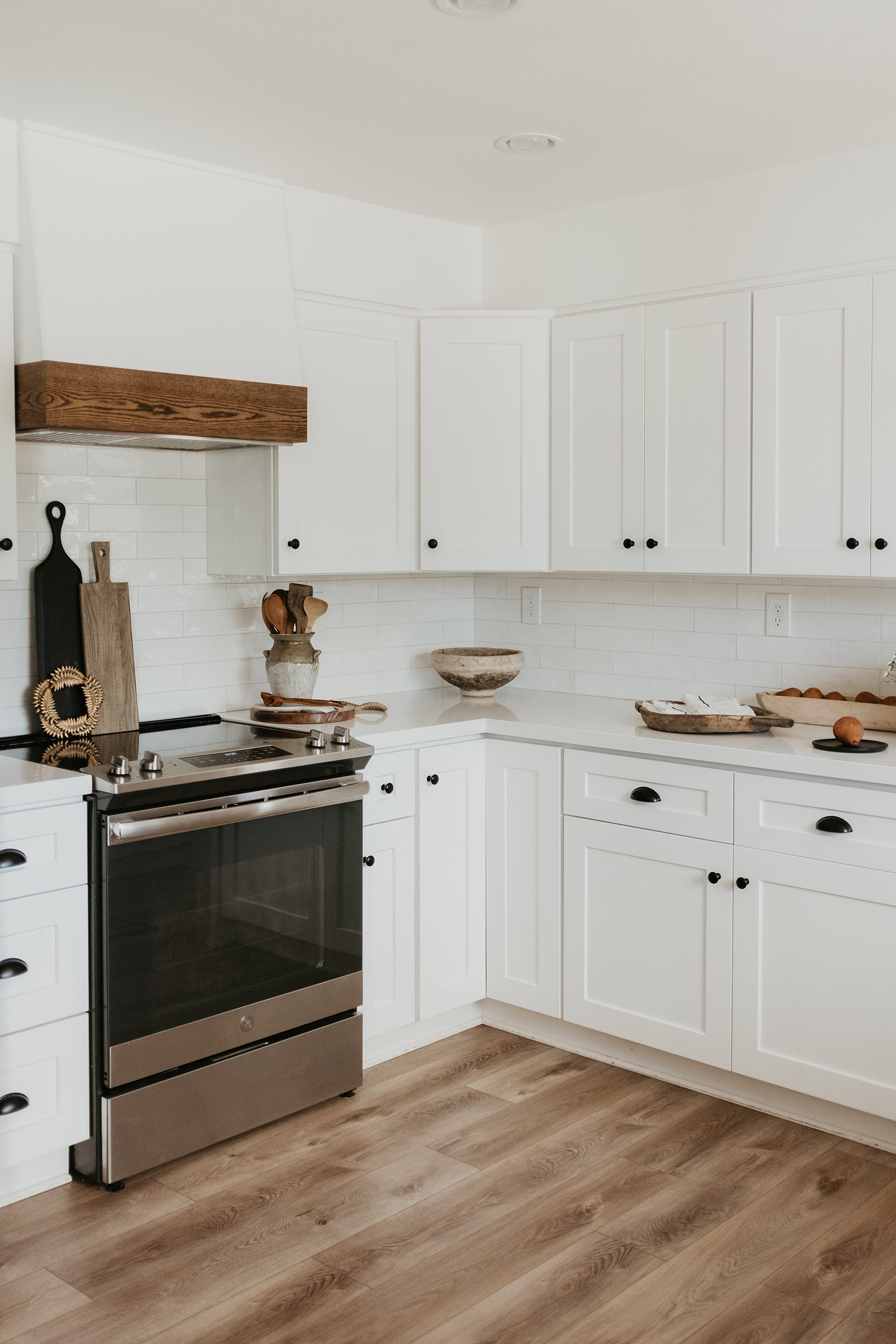 Modern Farmstyle White Kitchen Cabinets